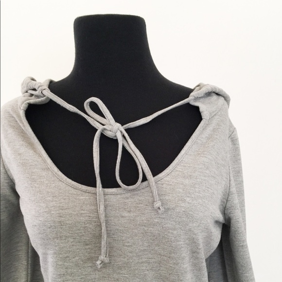 WMO Hi-Lo Sweater with Hood Size Medium - Picture 3 of 6